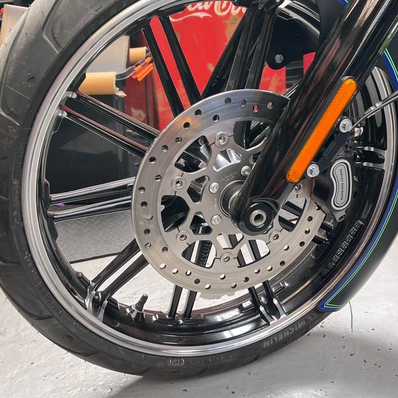 harley davidson breakout wheels